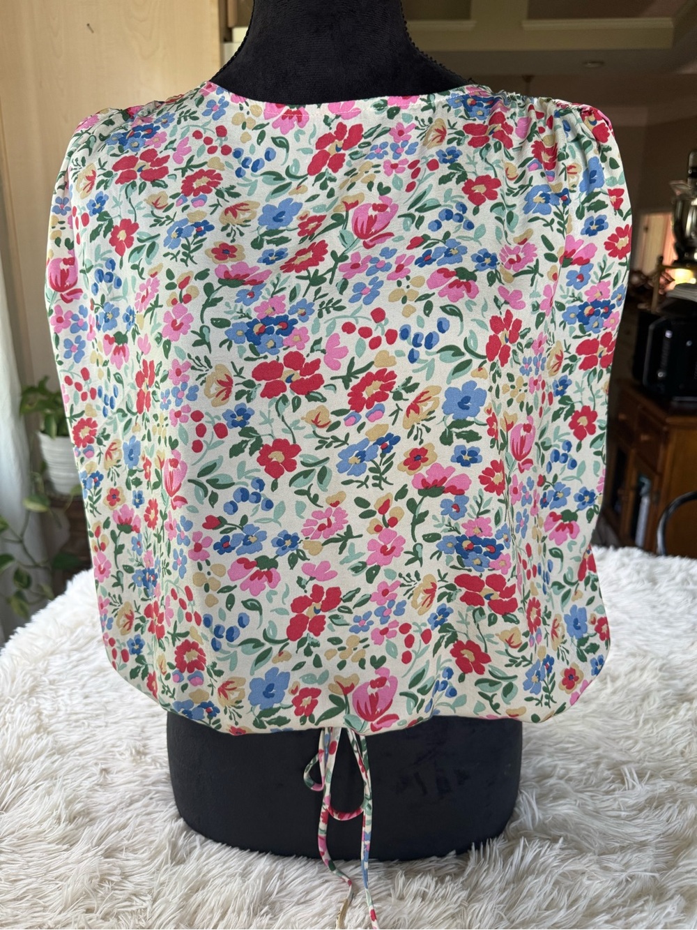Floral Tie Waist Sleeveless Blouse